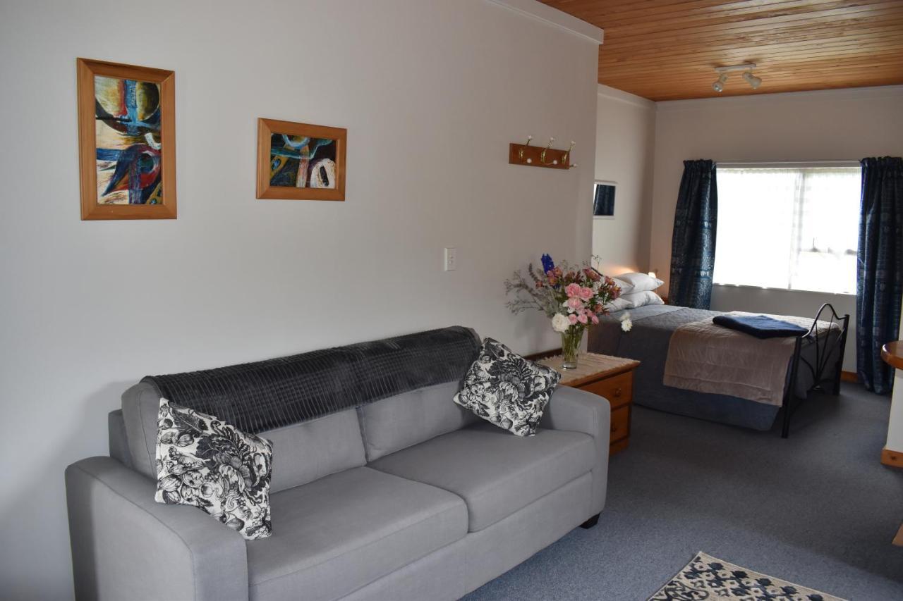 Olivista Bed & Breakfast Masterton Dış mekan fotoğraf
