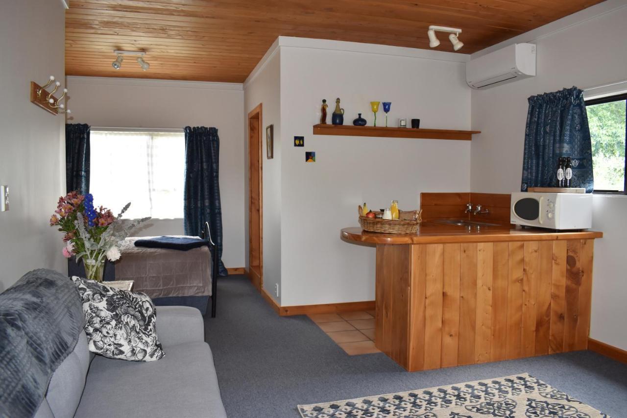 Olivista Bed & Breakfast Masterton Dış mekan fotoğraf